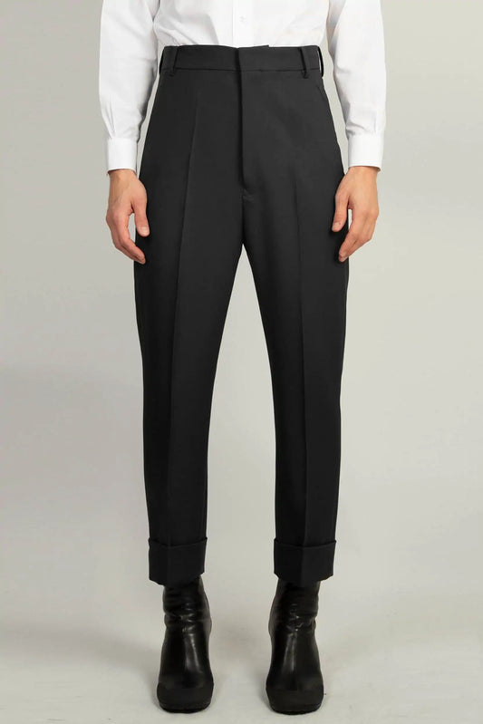 SLIM FIT TROUSER